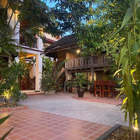 Golden Sun Boutique Hotel Luang Prabang Dış mekan fotoğraf
