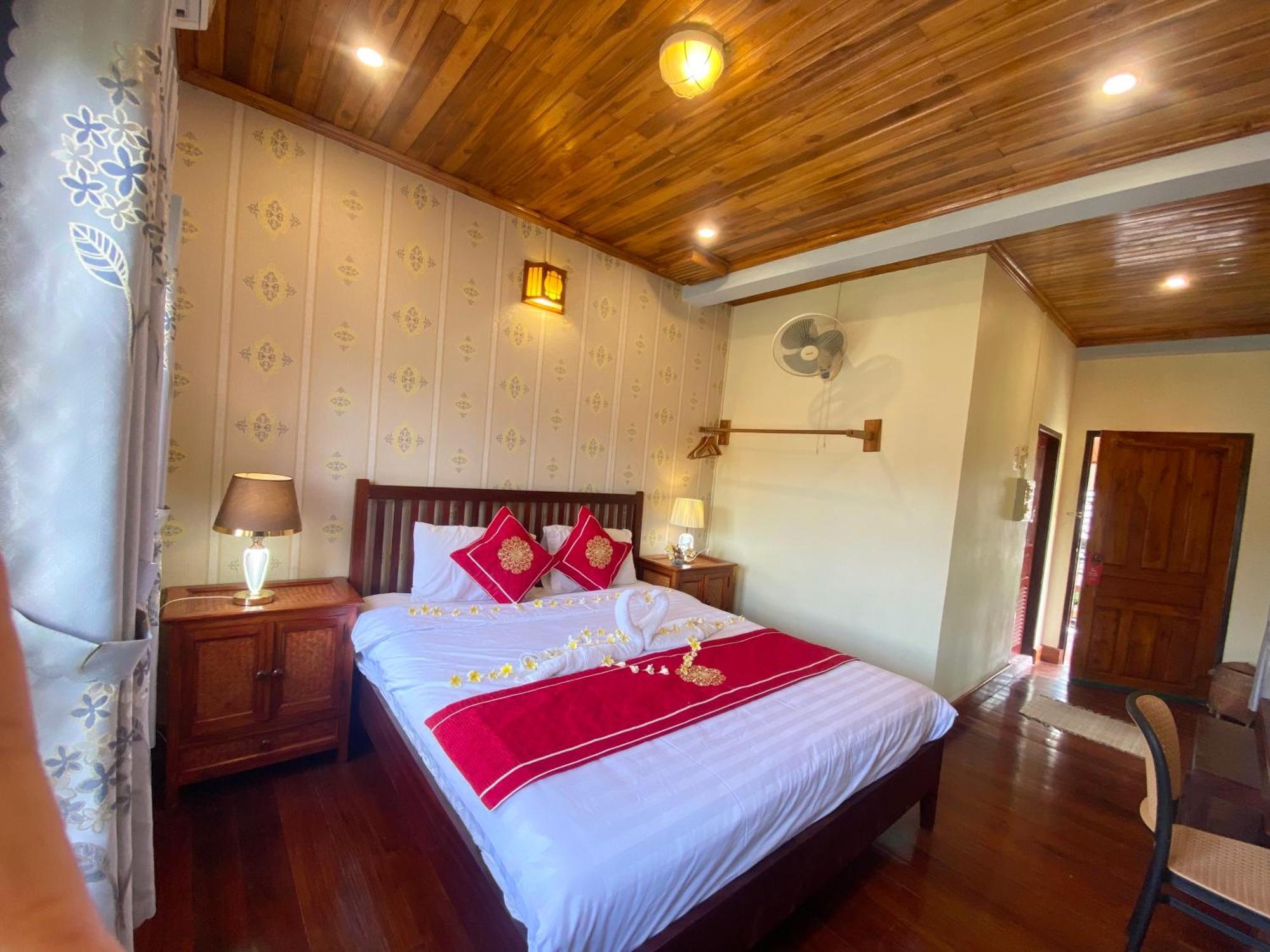 Golden Sun Boutique Hotel Luang Prabang Dış mekan fotoğraf