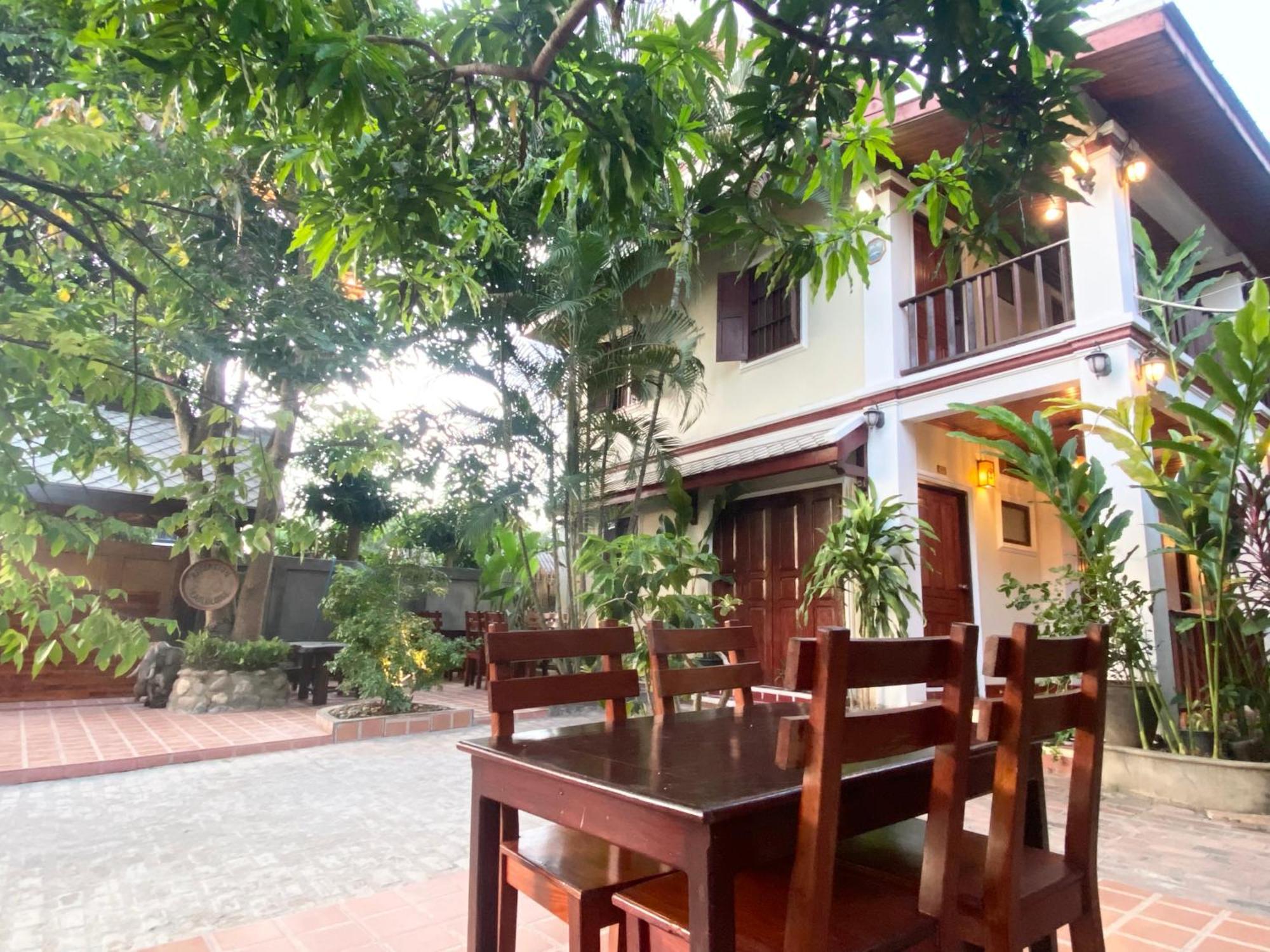 Golden Sun Boutique Hotel Luang Prabang Dış mekan fotoğraf