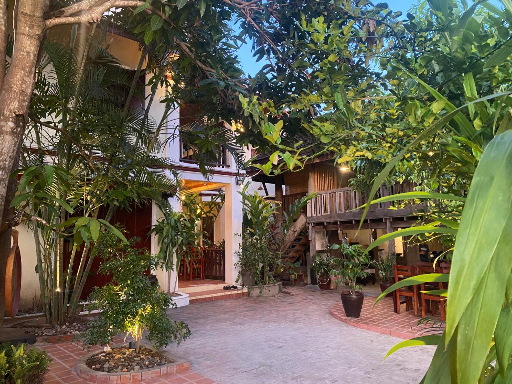 Golden Sun Boutique Hotel Luang Prabang Dış mekan fotoğraf