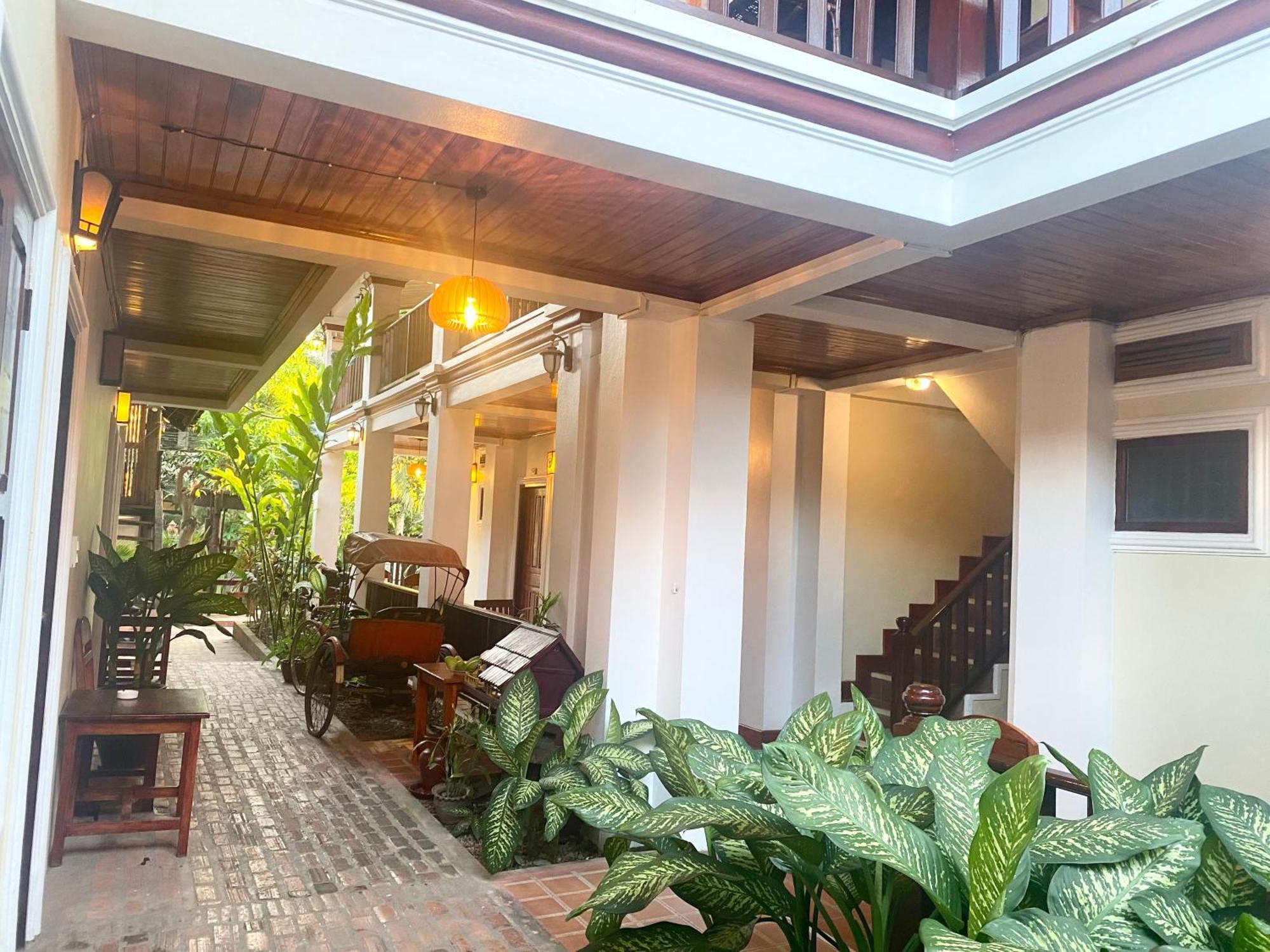 Golden Sun Boutique Hotel Luang Prabang Dış mekan fotoğraf